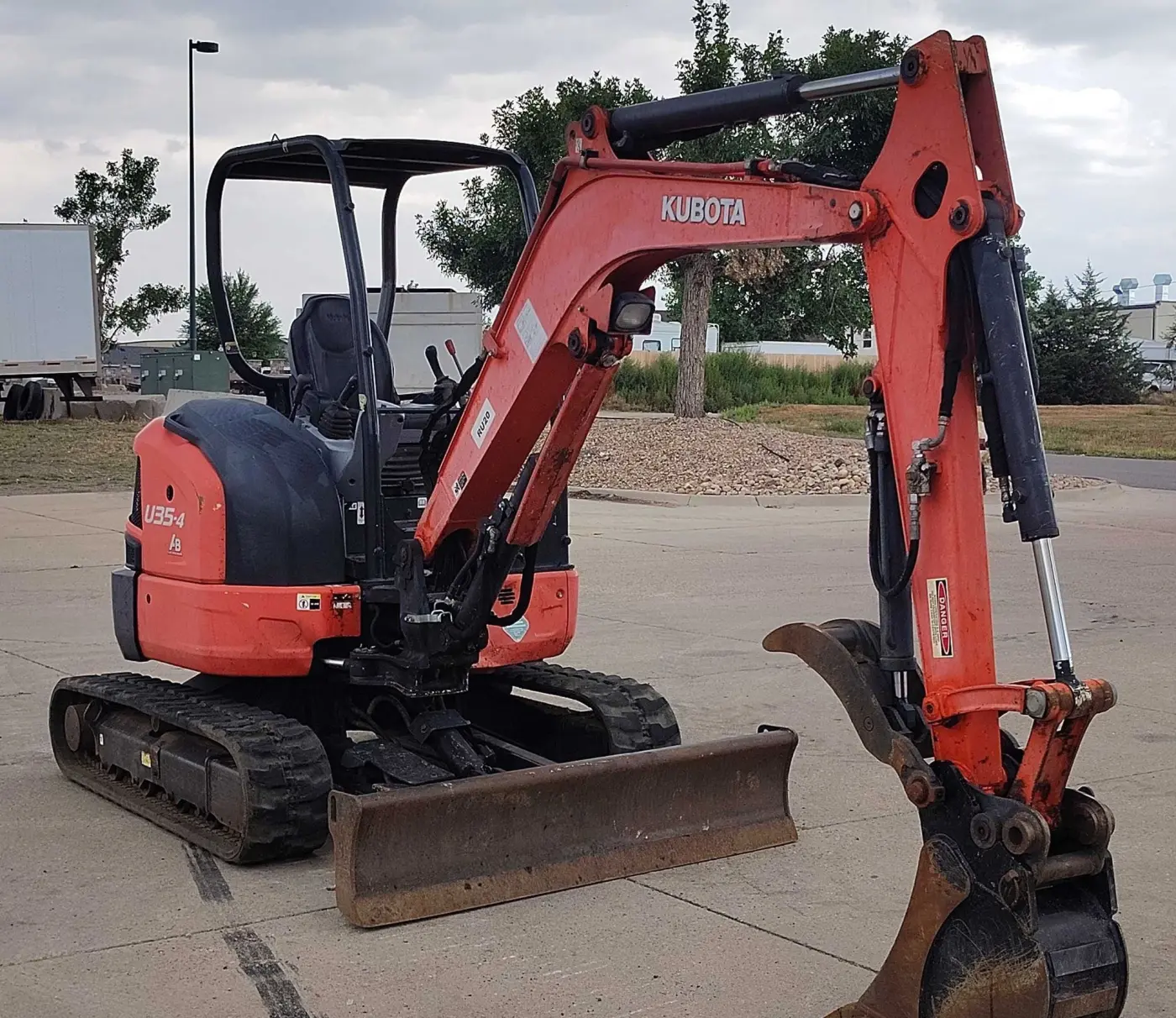 2014 Kubota U35-4 — catalogue photograph